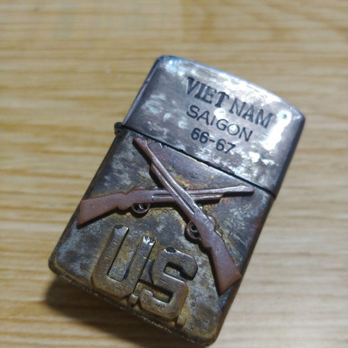 Zippo saigon vintage - 66-67,