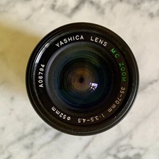 Obiettivo YASHICA 35-70mm f3.5-4.5 diam. 52 mm per Yashica / Contax con astuccio