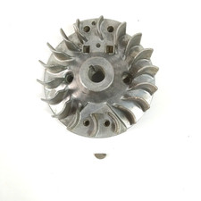 Ricambio VOLANO MAGNETICO DI AVVIAMENTO per decespugliatore TANAKA 501 ik usato