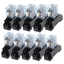 Relè elettromeccanico 220V  +  Zoccolo