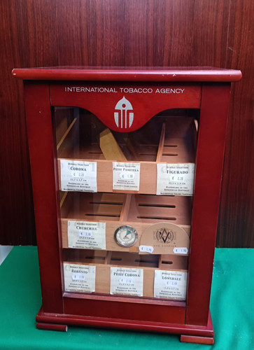 Humidor verticale vetrina - a,