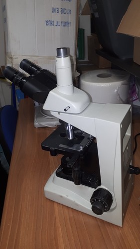 Microscopio professionale - microscopio,