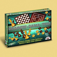 GIOCO DI SOCIETA' SCACCHI + DAMA + TRIA PEDINE IN PLASTICA TAVOLA IN CARTONE