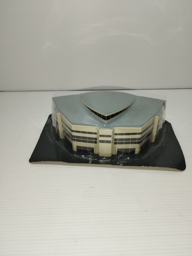 Edificio per plastico - per,