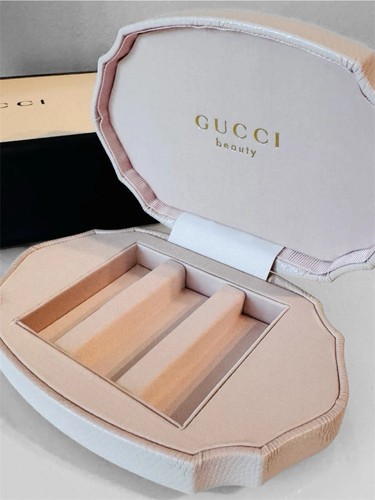 Gucci beauty shell - beauty, clam