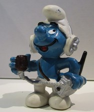 369-PUFFI-PUFFO CB RADIO-2.0143-HONG KONG © 1981 PEYO SCHLEICH Ⓢ W.BERRIE CO.