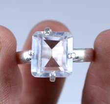 Anello certificato con pietra