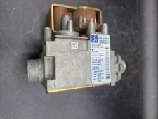 VALVOLA GAS 87160115000 8716012485 848105 PER CALDAIA JUNKERS 794