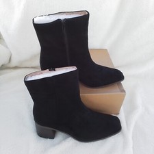 Size 12 Women's Journee