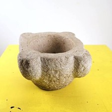 antico mortaio in marmo