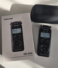Tascam Registratore audio portatile DR-05X usb 2.0 + custodia + microSD 128GB