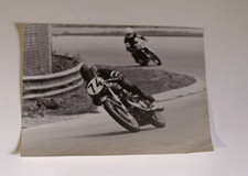LL690-IMOLA MOTO INGLESE (?) IN CORSA IN PISTA ANNI '70