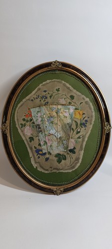 Vecchio quadro ovale con - ovale, due