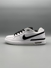 Nike SB Dunk Low Paul