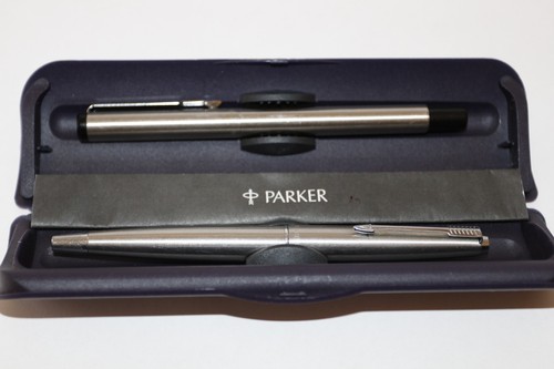 Due penne stilografiche parker - penne,