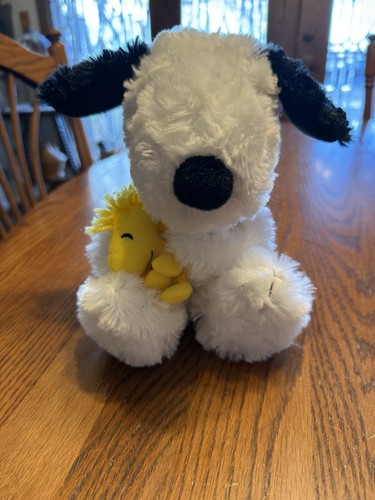 Hallmark peanuts snoopy - peanuts,