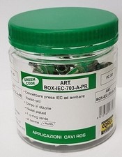 Connettore IEC ad avvitare in