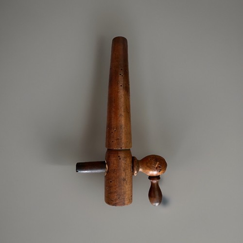 Antico rubinetto francese - , a