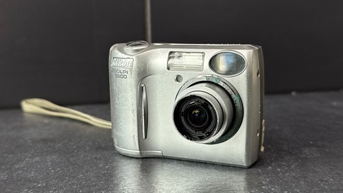 Nikon coolpix 5600 - nikon, 5,1