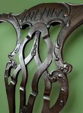 Set di otto antiche sedie da