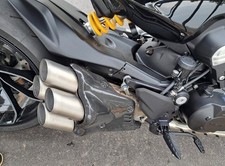 Paracalore scarico in carbonio