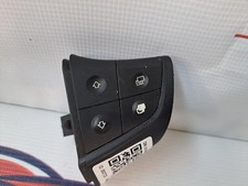 COMANDI AL VOLANTE