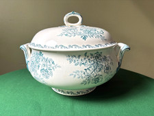 Faïence Sarreguemines Terre de Fer XIX ème Soupière Eglantine -Très bon état