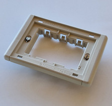 Bticino 13803 supporto telaio 3 moduli con viti Tekne PERFETTO