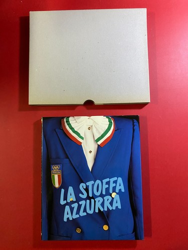 Stoffa azzurra - la, 23°