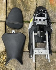 Suzuki GSX-S1000 sottotelaio