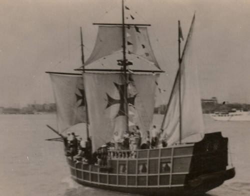 Cartolina barca vela persone - cartolina, a
