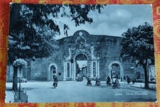 SIENA - Porta Camollia , No Vg  Anni 50 /60 F.g. Animata  e Bella (Auto - Moto )