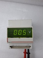 VOLTMETRO DIGITALE LEGRAND 046