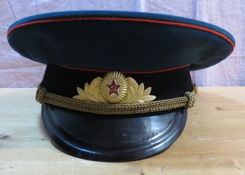 Vecchio cappello militare - cappello,