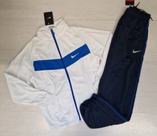 10410 NIKE TUTA TRAVEL SUIT