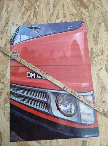 Depliant autocarro - , om