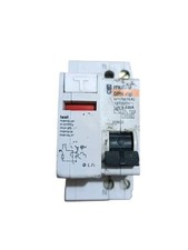 Interruttore differenziale Merlin Gerin 15A  30mA Tipo AC  20902 3000 N°17u