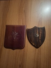 DUE BASE IN LEGNO PER CREST