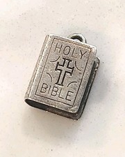 Ciondolo Charm BEAU Argento Sterling 925 Antico Art Deco Sacra Bibbia Religioso 3D