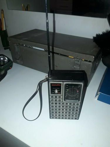 Radio portatile vintage - radio, sakura