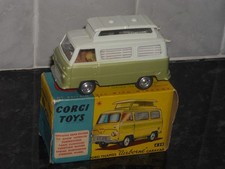 Corgi 420 bicolore verde