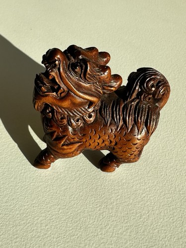 Netsuke cane guardiano