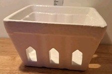 SUR LA TABLE WHITE CERAMIC