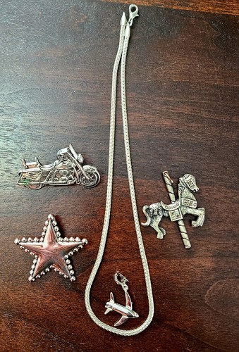 Lot silvertone jewelry - 5,
