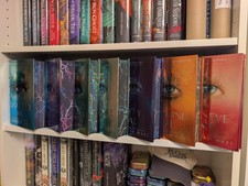 Fairyloot - Shatter Me Series