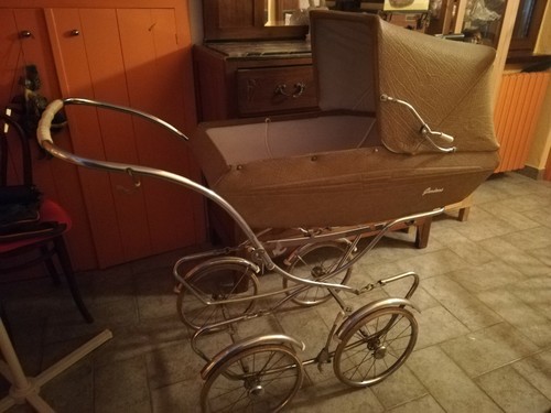 Carrozzina epoca vintage - d'epoca,