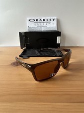 Occhiali da sole Oakley Syla Rootbeer Prizm bronzo in scatola nuovi come Holbrook Frogskin