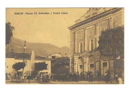 Norcia piazza settembre - norcia,