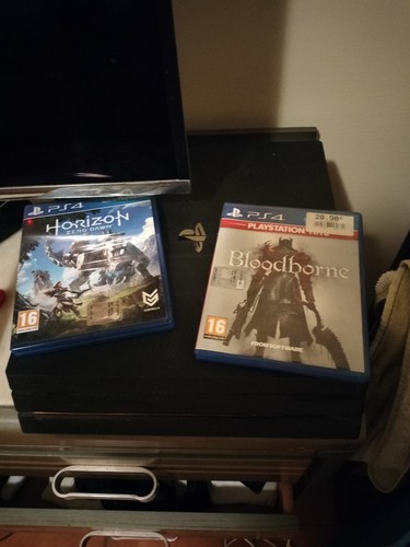 Sony playstation pro - 4,