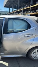 PORTIERA PORTA POSTERIORE NUDA SINISTRA SX TOYOTA YARIS HYBRID (2020 +)